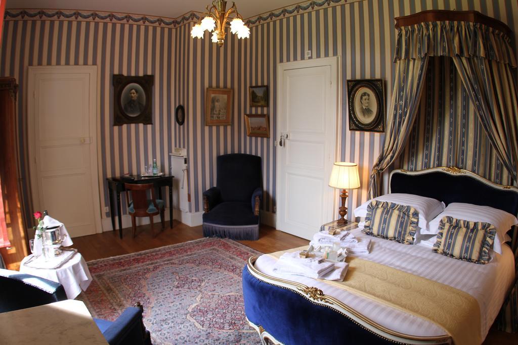 Chateau Du Breuil Bed and Breakfast Gevrolles Pokój zdjęcie